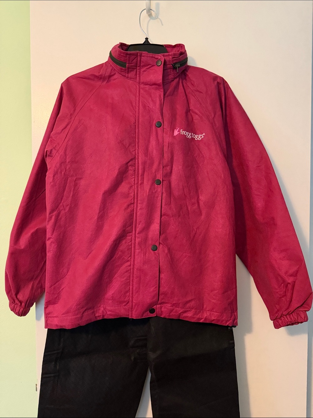 Frogg Toggs  Women’s Classic Waterproof Rain Suit. Size S.